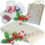 Подарочные наборы: плед, носки, упаковка (новогодние наборы с логотипом)